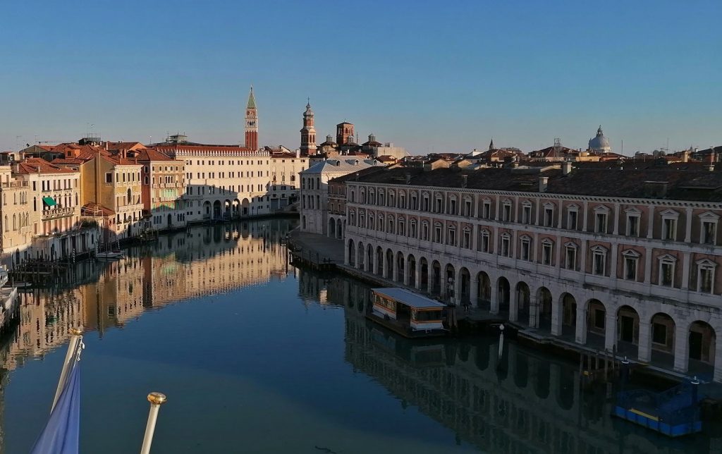 la laguna di Venezia - Canal Grande In Tempi Di Lockdown