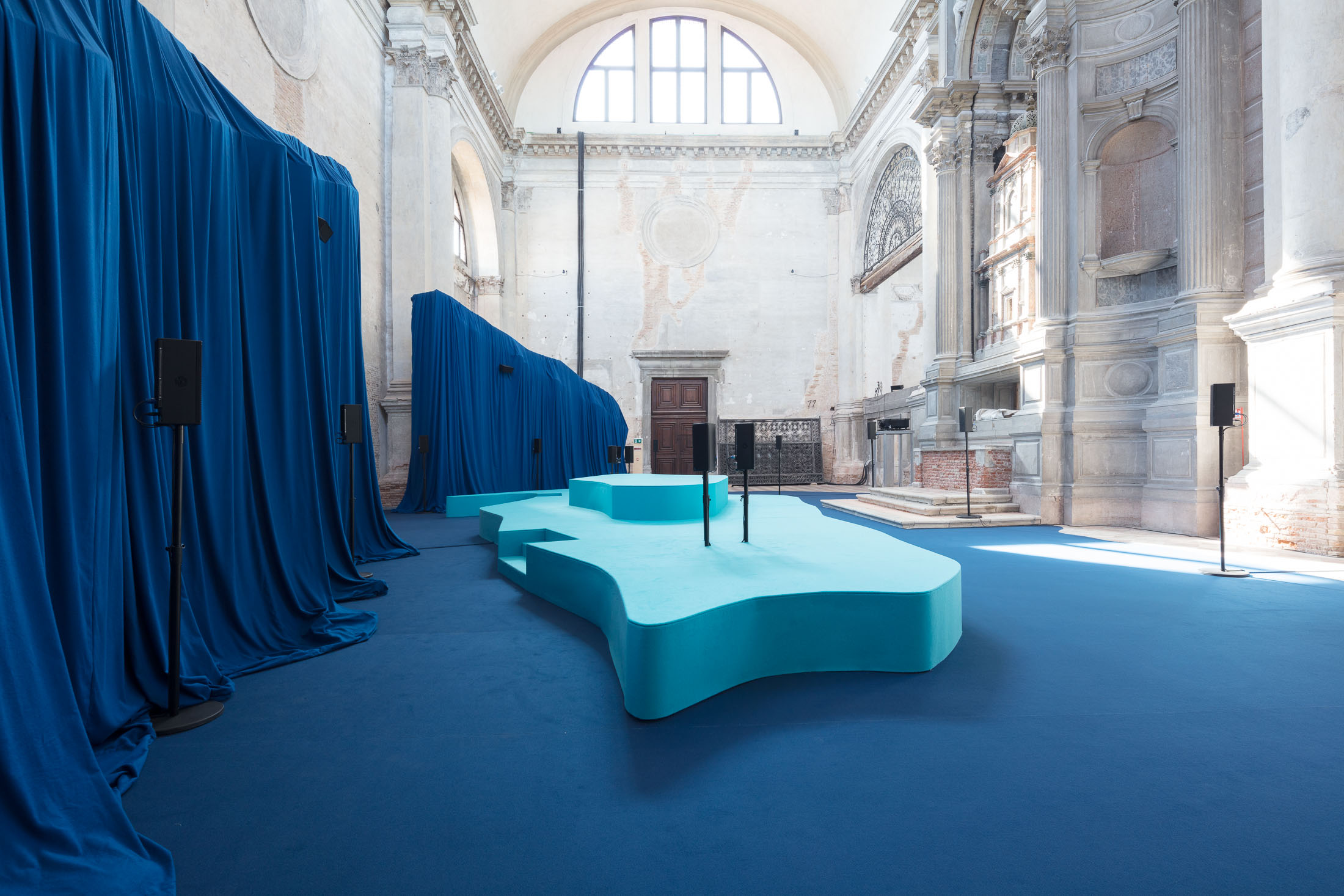 https://cdn-media.italiani.it/site-venezia/sites/6/2021/05/OCEAN-SPACE-TALOI-HAVINI-gerdastudio.jpg