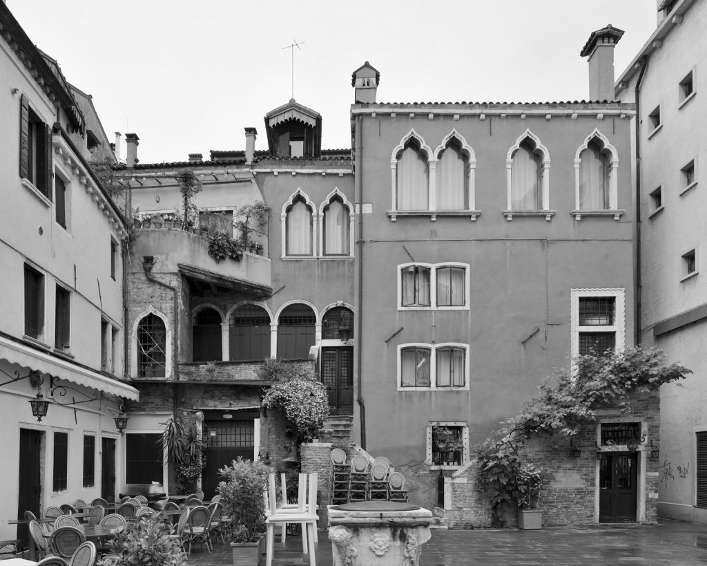 HYPERVENEZIA