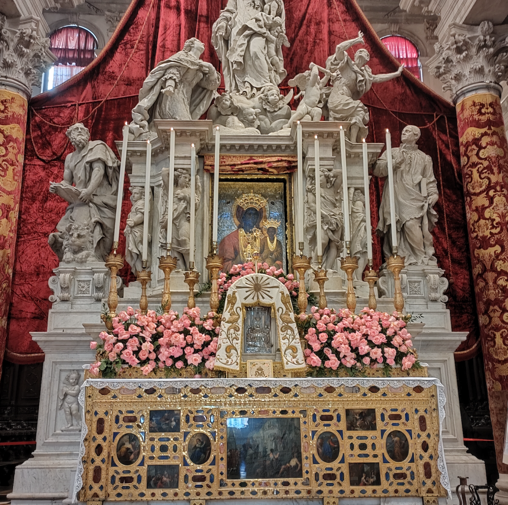 Altare Maggiore Salute R