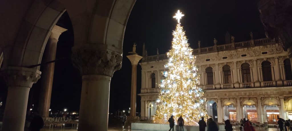 Albero Natale 2024