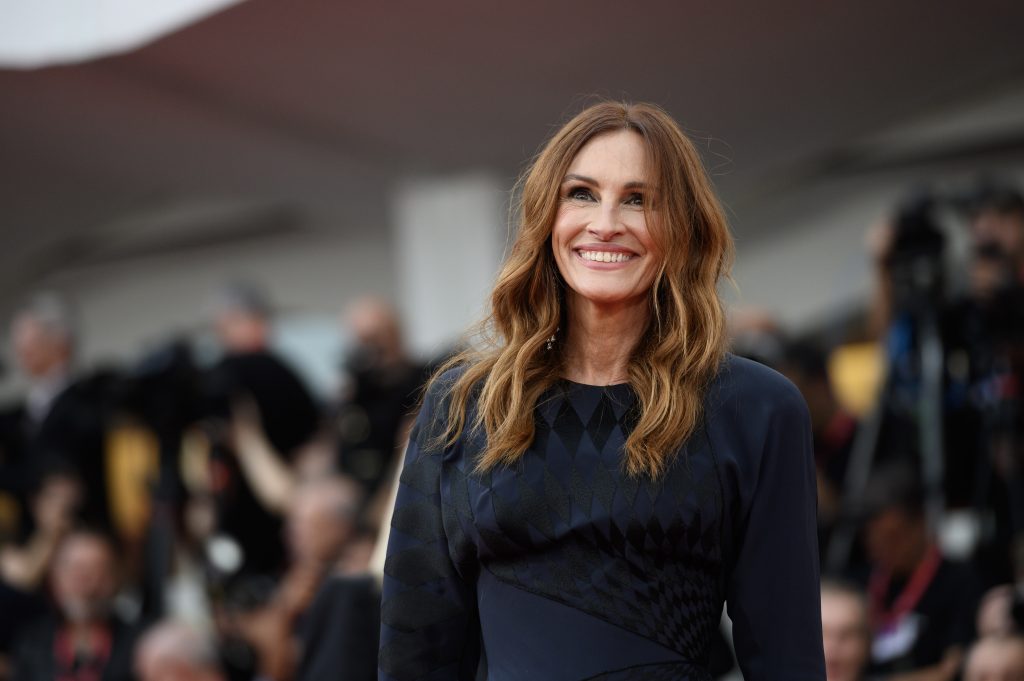 105375 Red Carpet After The Hunt Actress Julia Roberts Credits Aleksander Kalka La Biennale Di Venezia Foto Asac 1