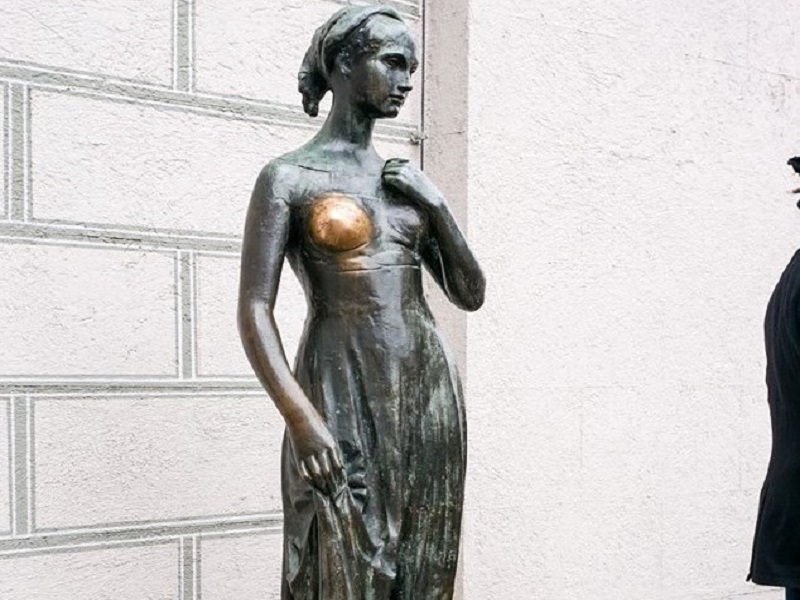 Statua Giulietta regalata da Verona a Monaco