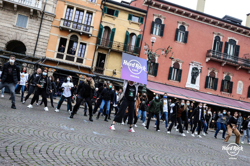Il Flash Mob in Piazza Bra