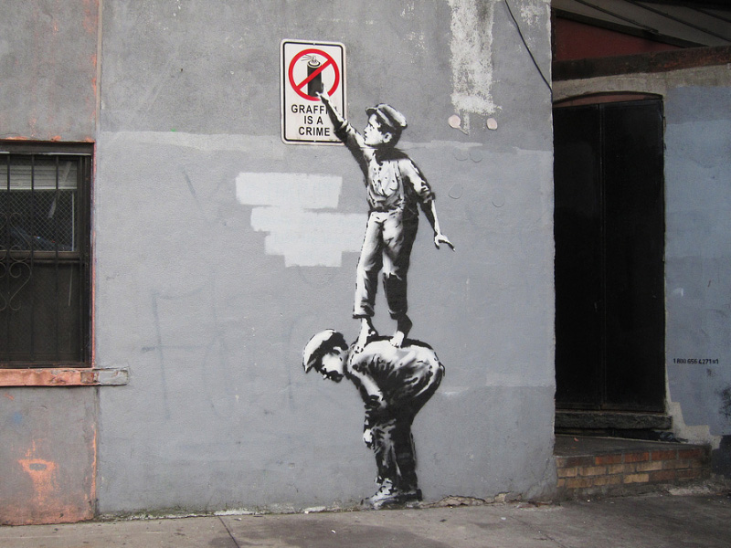 Banksy, Graffiti is a crime, New York