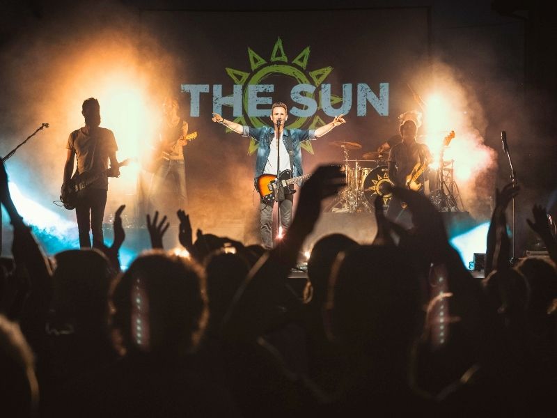 I The Sun Davanti Al Pubblico